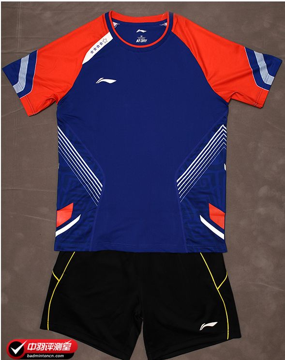 2013年苏迪曼杯羽毛球赛国家羽毛球队队服、战袍评测